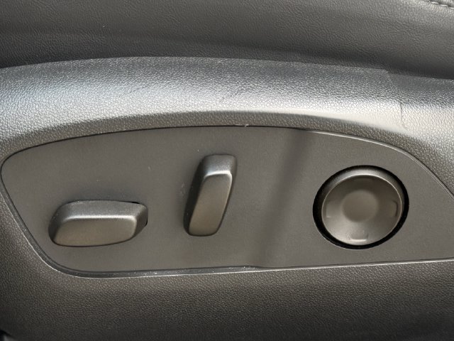 Used 2024 GMC Acadia Elevation FWD image 27