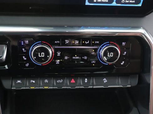 Used 2026 GMC Sierra 1500 Denali Ultimate AWD/4WD image 4