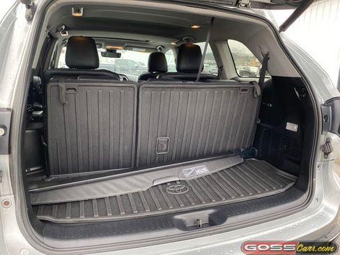 Used 2019 Toyota Highlander Limited image 10