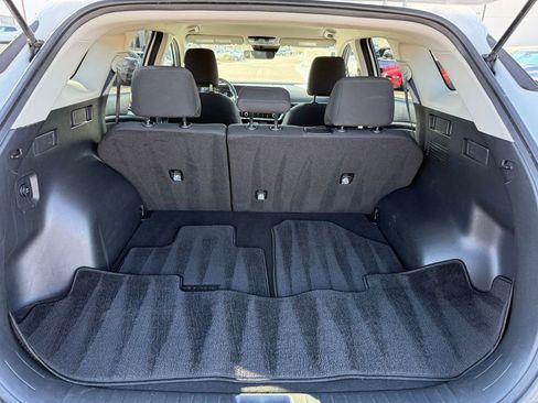 Used 2025 Kia Sportage LX image 18