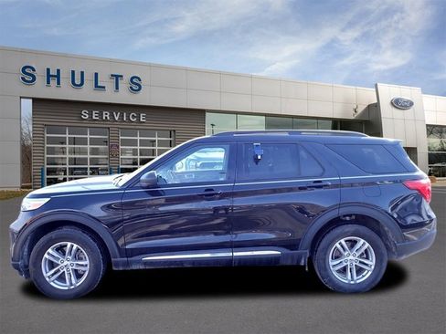 Used 2023 Ford Explorer XLT w/ Equipment Group 202A image 2