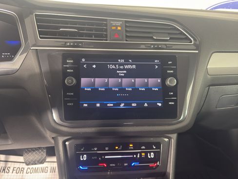 Used 2024 Volkswagen Tiguan SE FWD image 26
