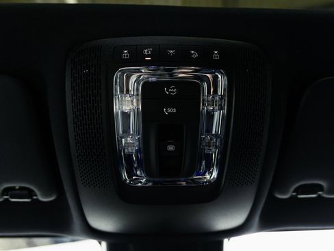 Certified 2023 Mercedes-Benz EQB 300 4MATIC image 18