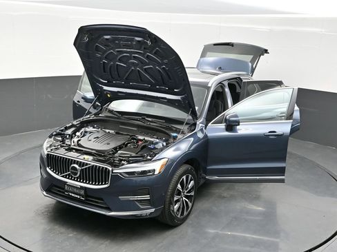 Used 2023 Volvo XC60 B5 Plus image 38