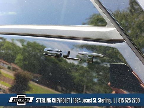 Used 2022 GMC Terrain SLT w/ Infotainment Package II AWD/4WD image 32