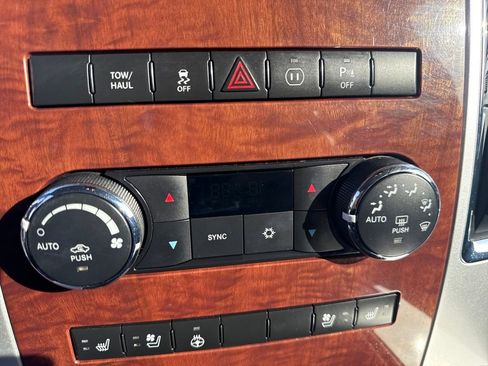 Used 2011 RAM 1500 Laramie image 25