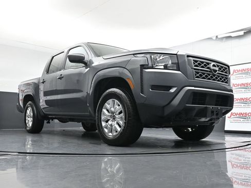 Used 2023 Nissan Frontier SV image 35