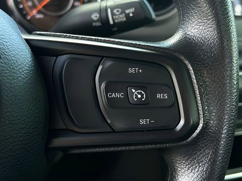 Certified 2022 Jeep Gladiator Sport image 23