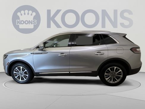 Used 2021 Lincoln Nautilus Reserve FWD image 5