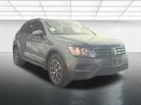 Used 2018 Volkswagen Tiguan SEL image 9