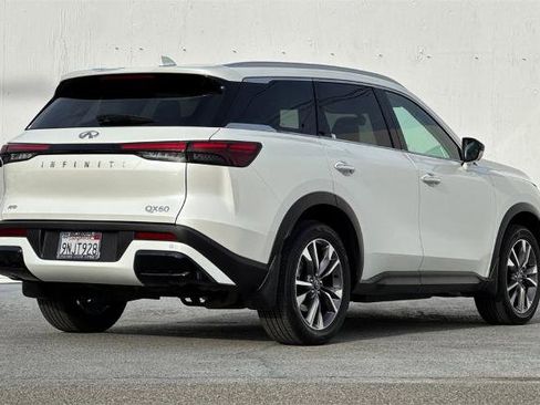 Certified 2024 INFINITI QX60 Luxe image 4
