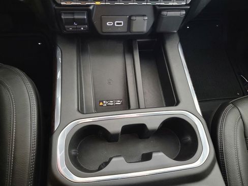 Used 2022 GMC Sierra 2500 Denali w/ Denali Ultimate Package image 31