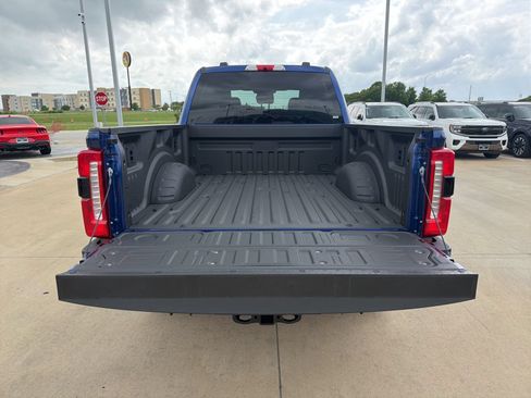 New 2026 Ford F250 Lariat w/ Black Appearance Package AWD/4WD image 5