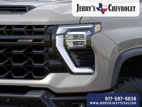 New 2026 Chevrolet Silverado 2500 ZR2 image 12