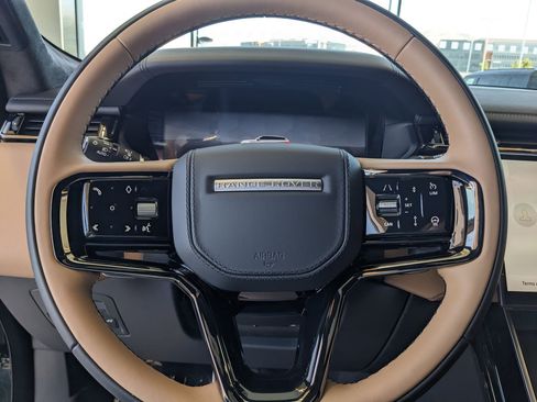 New 2026 Land Rover Range Rover Velar Autobiography image 9