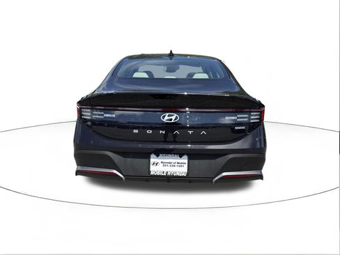 New 2026 Hyundai Sonata Blue FWD image 4
