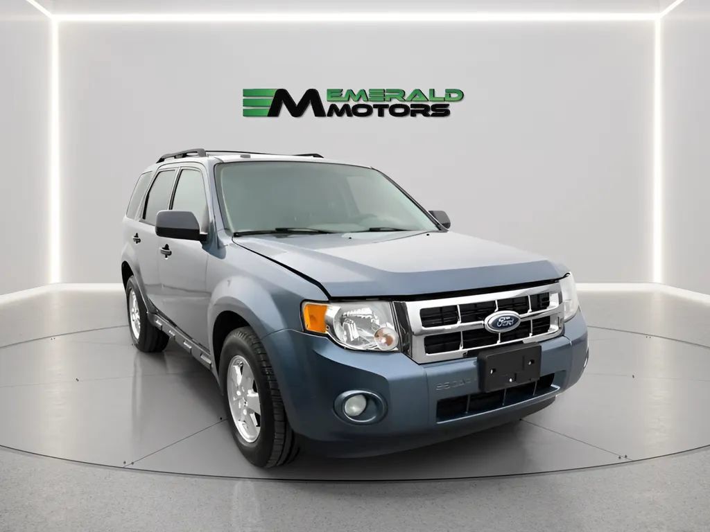 Used 2012 Ford Escape XLT FWD image 1