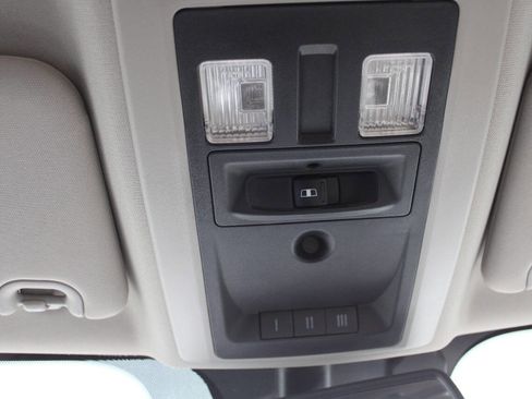 Used 2017 RAM 1500 Laramie w/ Convenience Group image 32