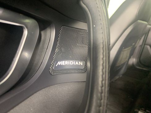 Used 2017 Land Rover Discovery Sport HSE image 33