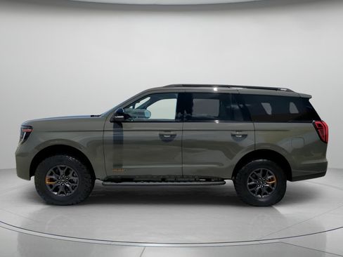 Used 2025 Ford Expedition Tremor AWD/4WD image 17