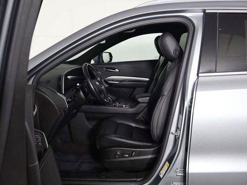 Used 2024 Cadillac XT4 Premium Luxury AWD/4WD image 28