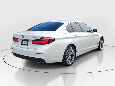 Used 2023 BMW 530i w/ Convenience Package RWD image 6