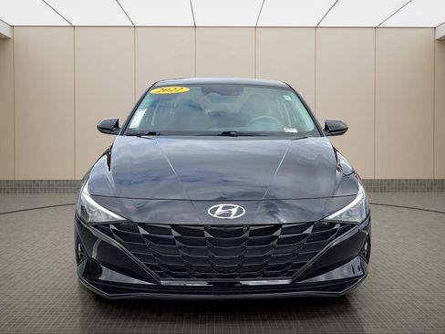 Used 2022 Hyundai Elantra SEL w/ Preferred Accessory Package image 8