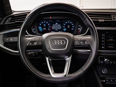 Used 2024 Audi Q3 2.0T Premium image 41