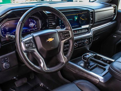 Used 2023 Chevrolet Silverado 1500 LTZ w/ Z71 Off-Road Package AWD/4WD image 15