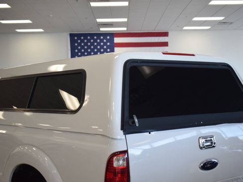 Used 2011 Ford F250 Lariat w/ Lariat Interior Pkg RWD image 27
