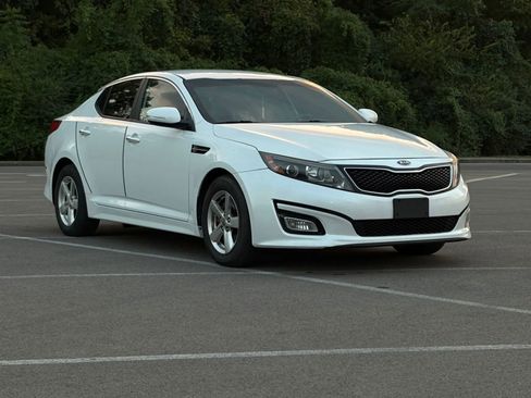 Used 2015 Kia Optima LX image 7