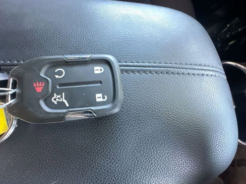 Used 2020 GMC Terrain SLE w/ Driver Convenience Package FWD image 28