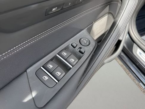 Certified 2021 BMW 530e xDrive w/ Premium Package AWD/4WD image 11