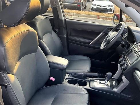 Used 2015 Subaru Forester 2.5i Limited image 8