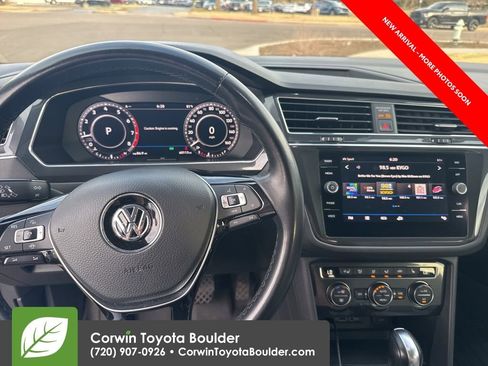 Used 2019 Volkswagen Tiguan SEL Premium w/ 3rd Row Seat Package image 10
