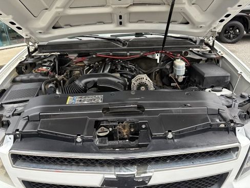 Used 2010 Chevrolet Tahoe LS w/ Skid Plate Package image 32