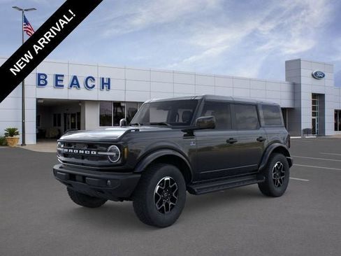 New 2026 Ford Bronco Outer Banks AWD/4WD image 1