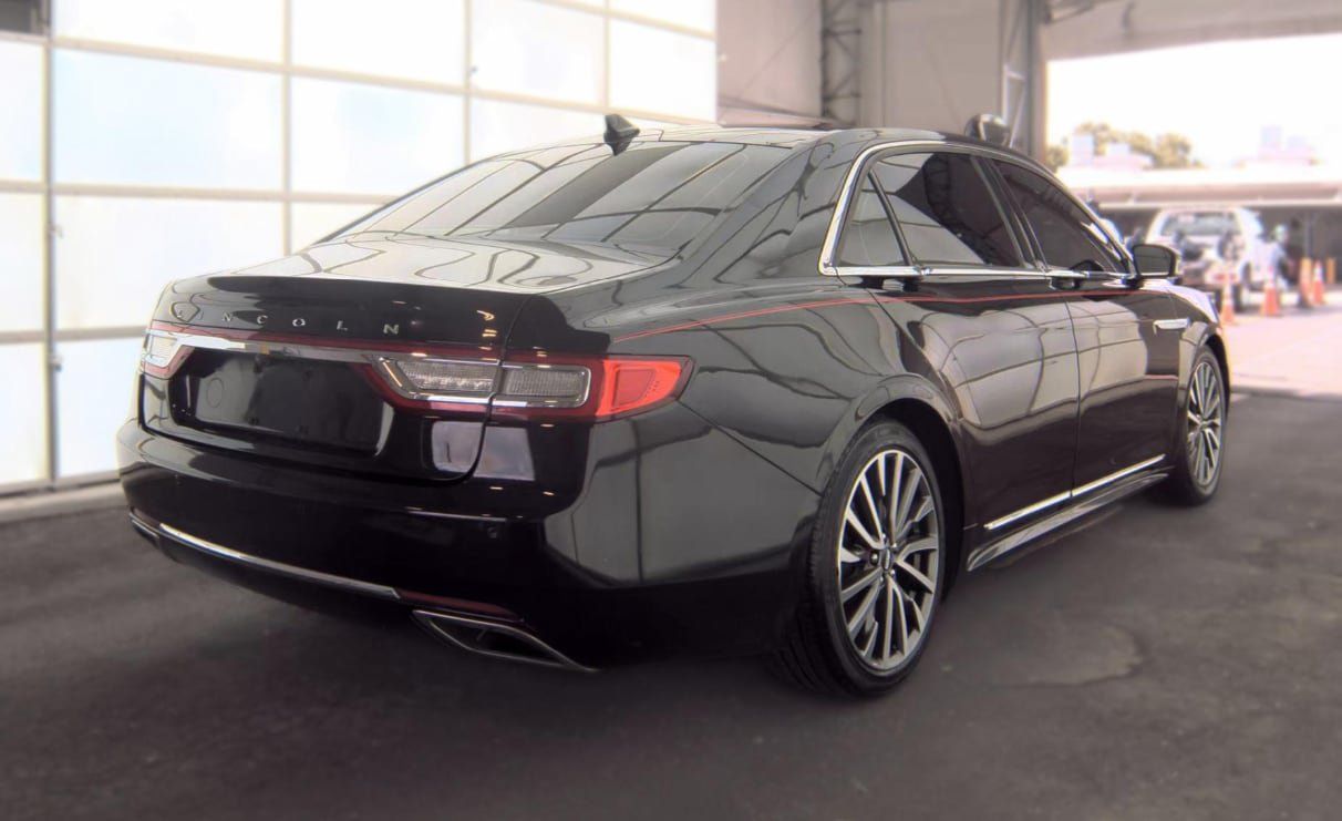 Used 2019 Lincoln Continental Select FWD image 8