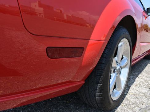Used 2006 Ford Mustang GT image 14