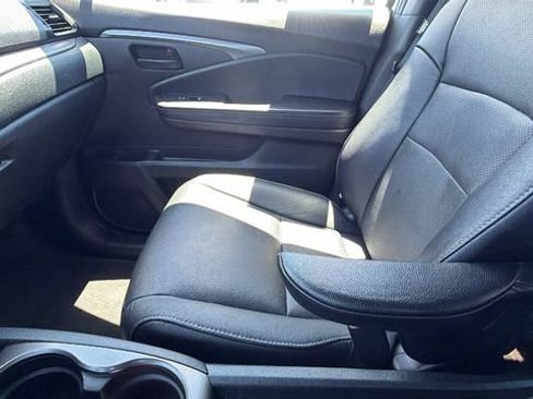 Used 2023 Honda Passport EX-L image 23
