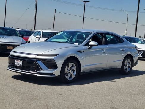 Certified 2026 Hyundai Sonata SE FWD image 2
