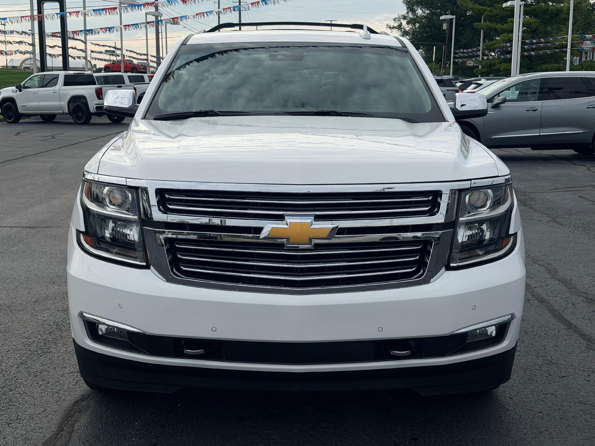 Used 2018 Chevrolet Tahoe Premier AWD/4WD image 2