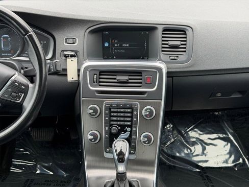 Used 2015 Volvo S60 T5 Premier FWD image 14