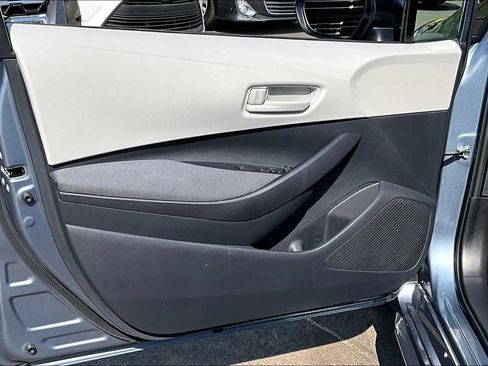 Certified 2025 Toyota Corolla LE image 21