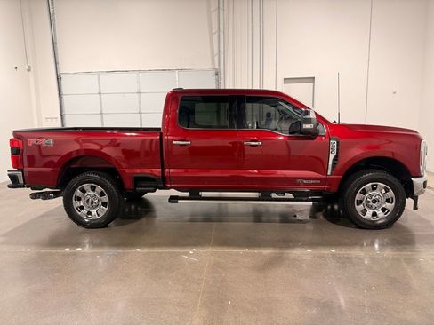 Used 2025 Ford F250 Lariat w/ Chrome Package AWD/4WD image 4