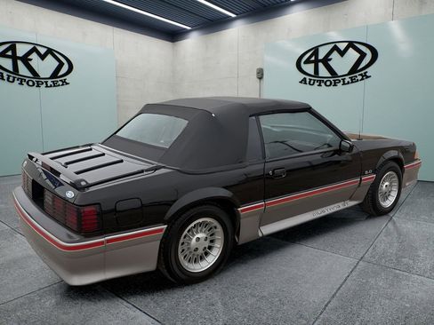 Used 1988 Ford Mustang GT RWD image 3