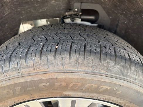 Used 2023 Nissan Rogue SV w/ SV Premium B Package image 31