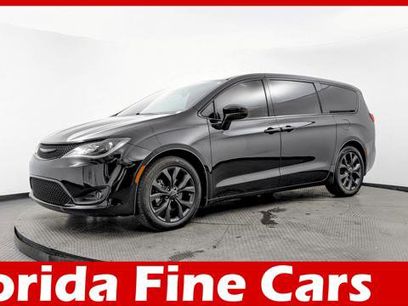 Used 2018 Chrysler Pacifica Touring Plus w/ S Appearance Package