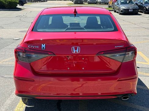Used 2023 Honda Civic Sport image 5
