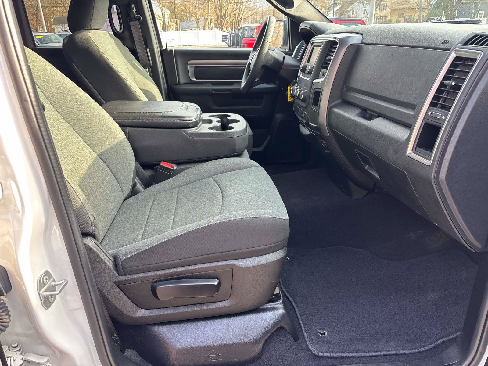 Used 2022 RAM 1500 Warlock AWD/4WD image 12